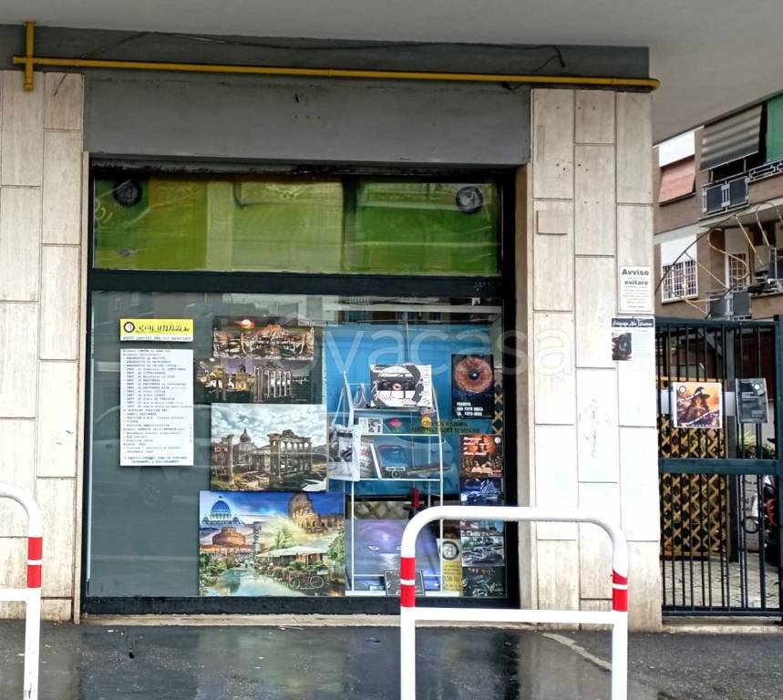 negozio in affitto a Roma in zona Portuense