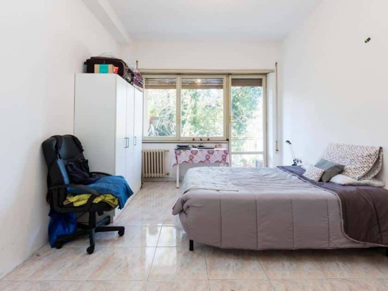 negozio in affitto a Roma in zona EUR