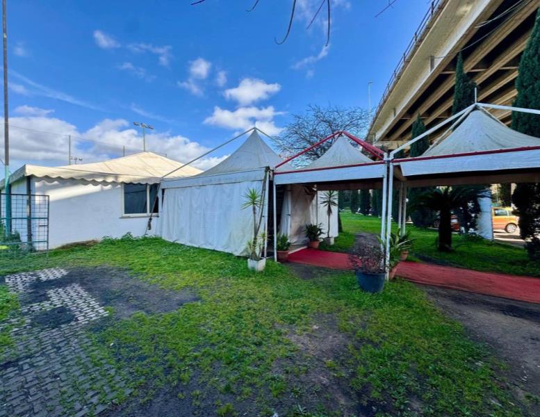 locale commerciale in affitto a Roma in zona EUR