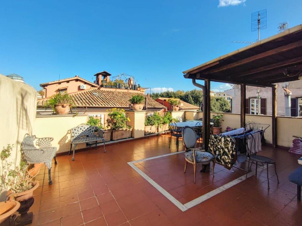 appartamento in affitto a Roma in zona Trastevere