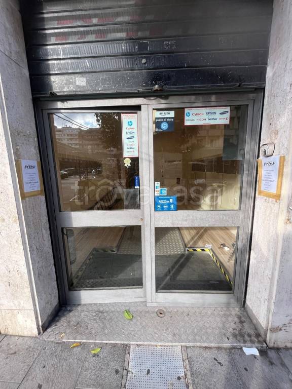 negozio in affitto a Roma in zona Nomentano