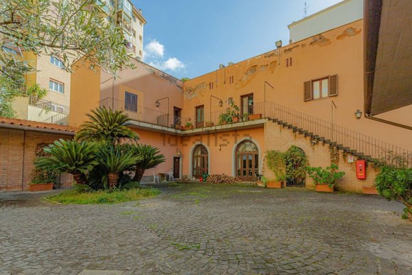 appartamento in affitto a Roma in zona Testaccio