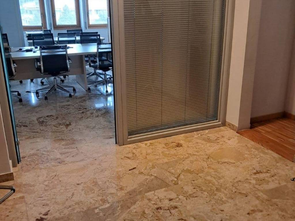 ufficio in affitto a Roma in zona San Saba - Ripa