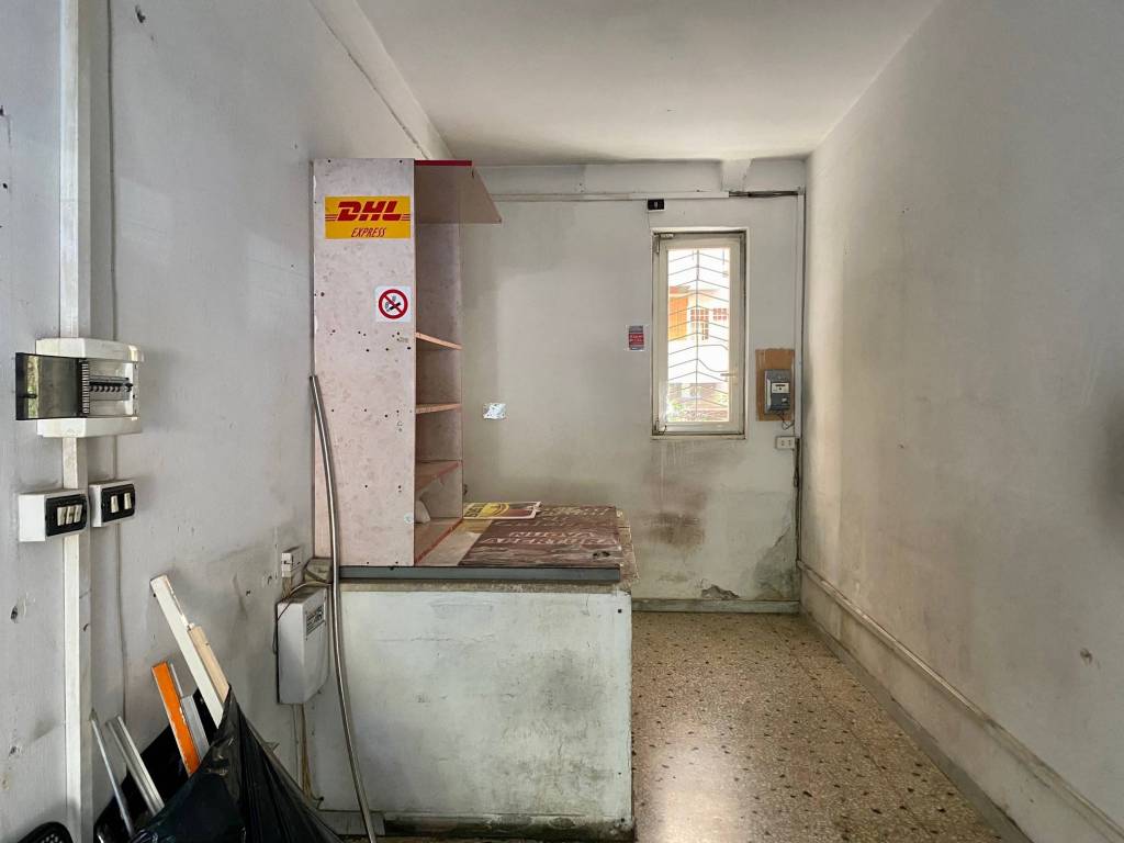 negozio in affitto a Roma in zona Prenestino-Labicano