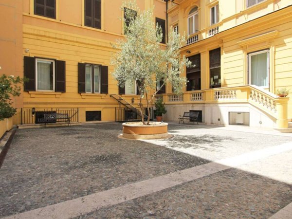 intera palazzina in affitto a Roma in zona Ludovisi/Sallustiano