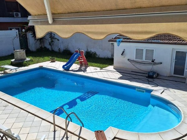 appartamento in affitto a Roma in zona Axa