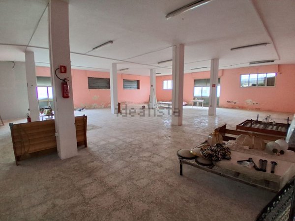 locale commerciale in affitto a Roma in zona Colle del Sole