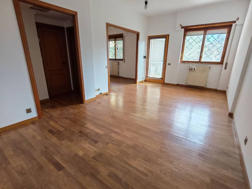 appartamento in affitto a Roma in zona Axa