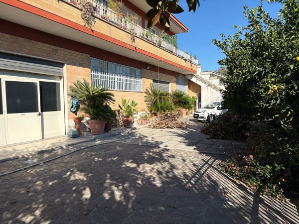 ufficio in affitto a Roma in zona Selva Candida