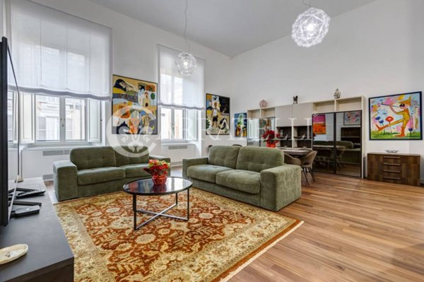 appartamento in affitto a Roma in zona Trevi-Colonna