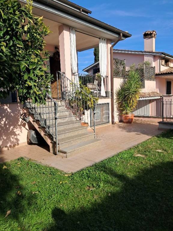 casa indipendente in affitto a Roma in zona Portuense