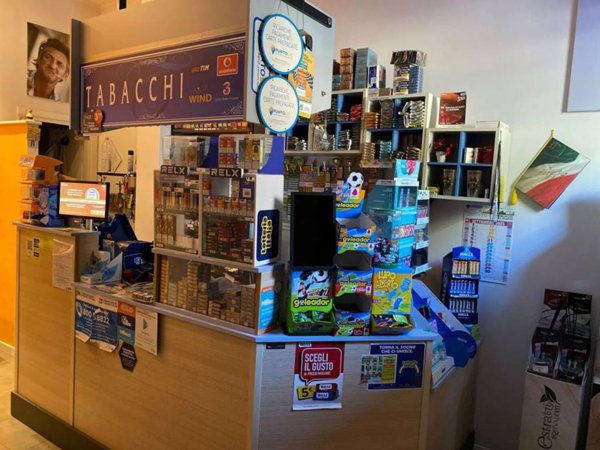 negozio in vendita a Roma in zona Aurelio