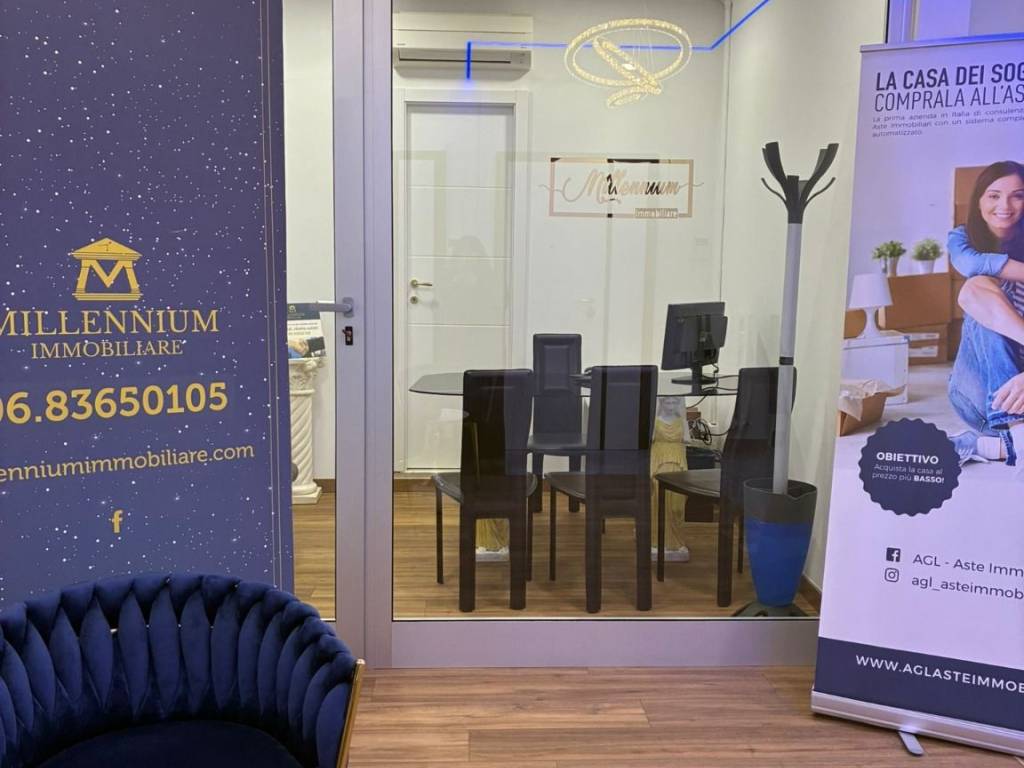 ufficio in affitto a Roma in zona Cinecittà