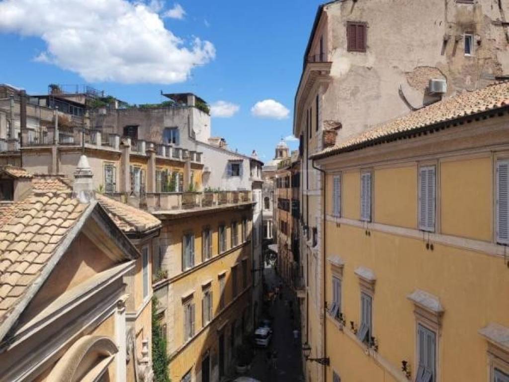appartamento in affitto a Roma in zona Parione/Sant'Eustachio
