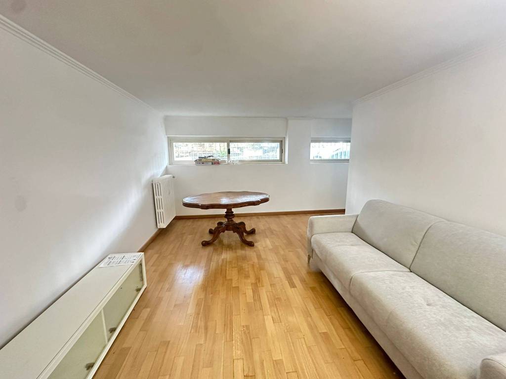 appartamento in affitto a Roma in zona EUR