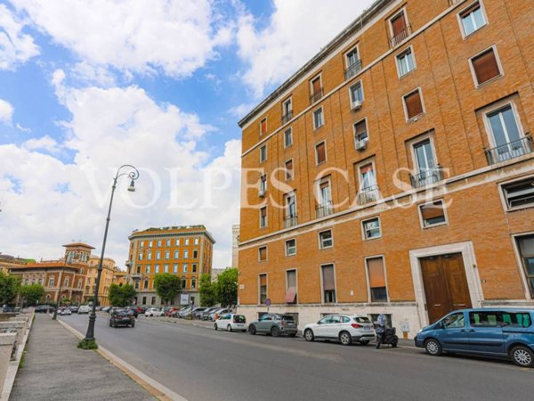 locale commerciale in affitto a Roma in zona Rione Prati