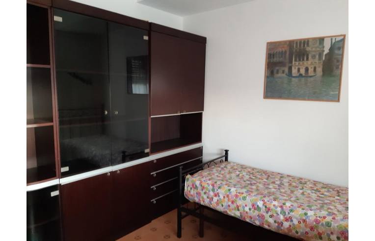 camera singola in affitto a Roma in zona Romanina