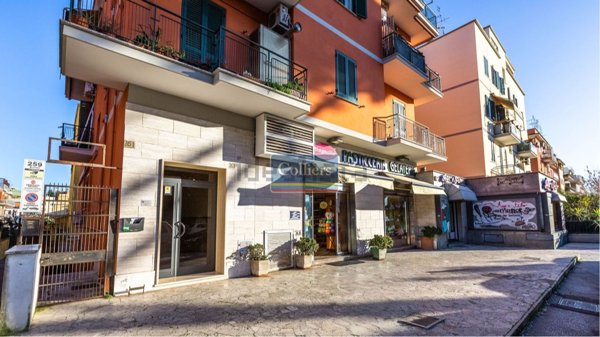 negozio in affitto a Roma in zona Torrevecchia