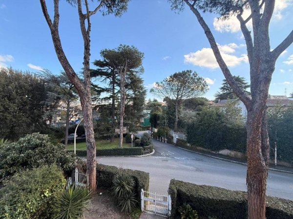 ufficio in affitto a Roma in zona Spinaceto