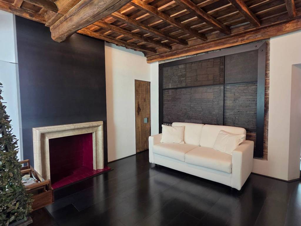 appartamento in affitto a Roma in zona Rione di Ponte