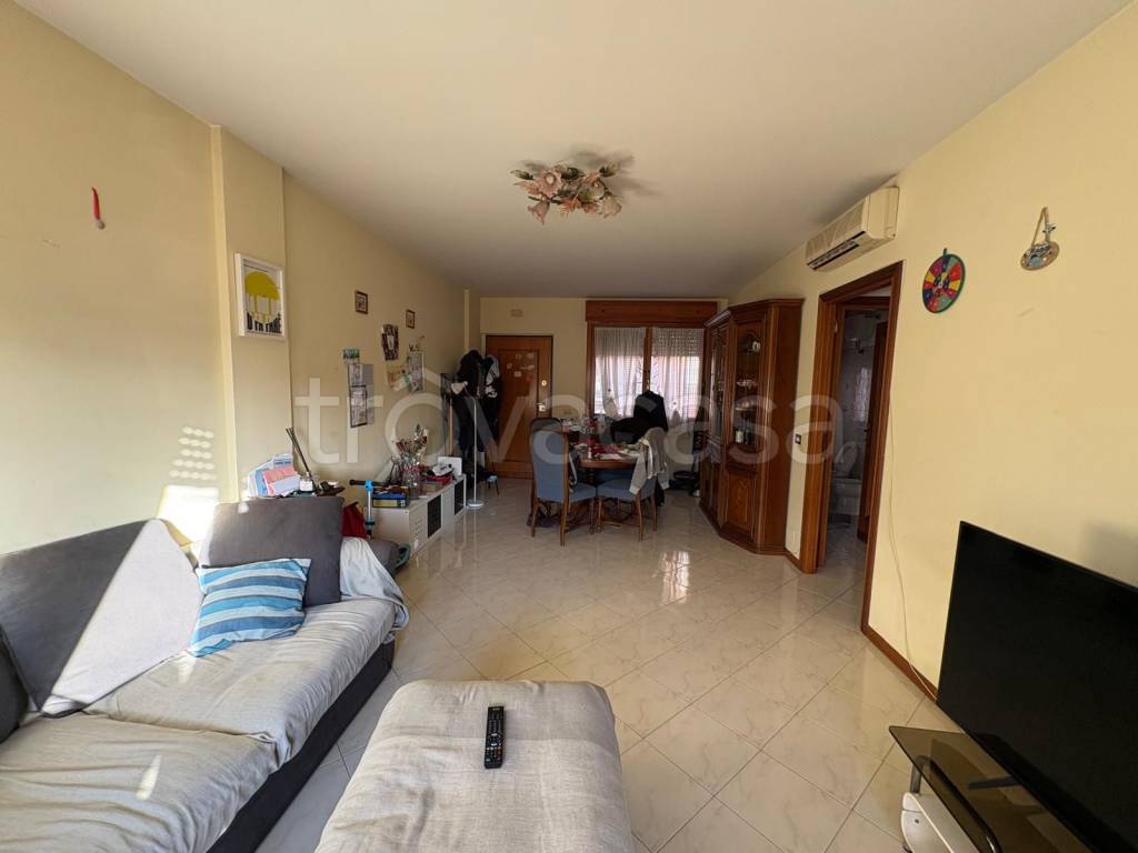 appartamento in affitto a Roma in zona Cinecittà