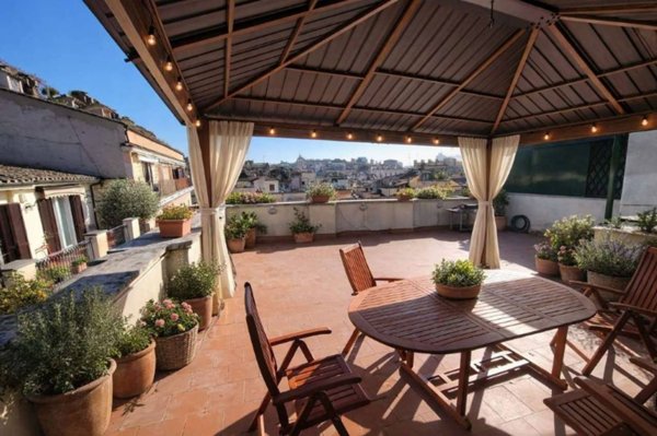 appartamento in affitto a Roma in zona Parione/Sant'Eustachio