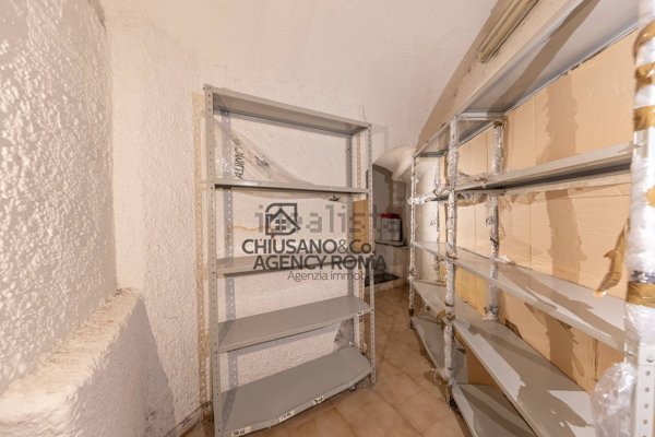 locale commerciale in affitto a Roma