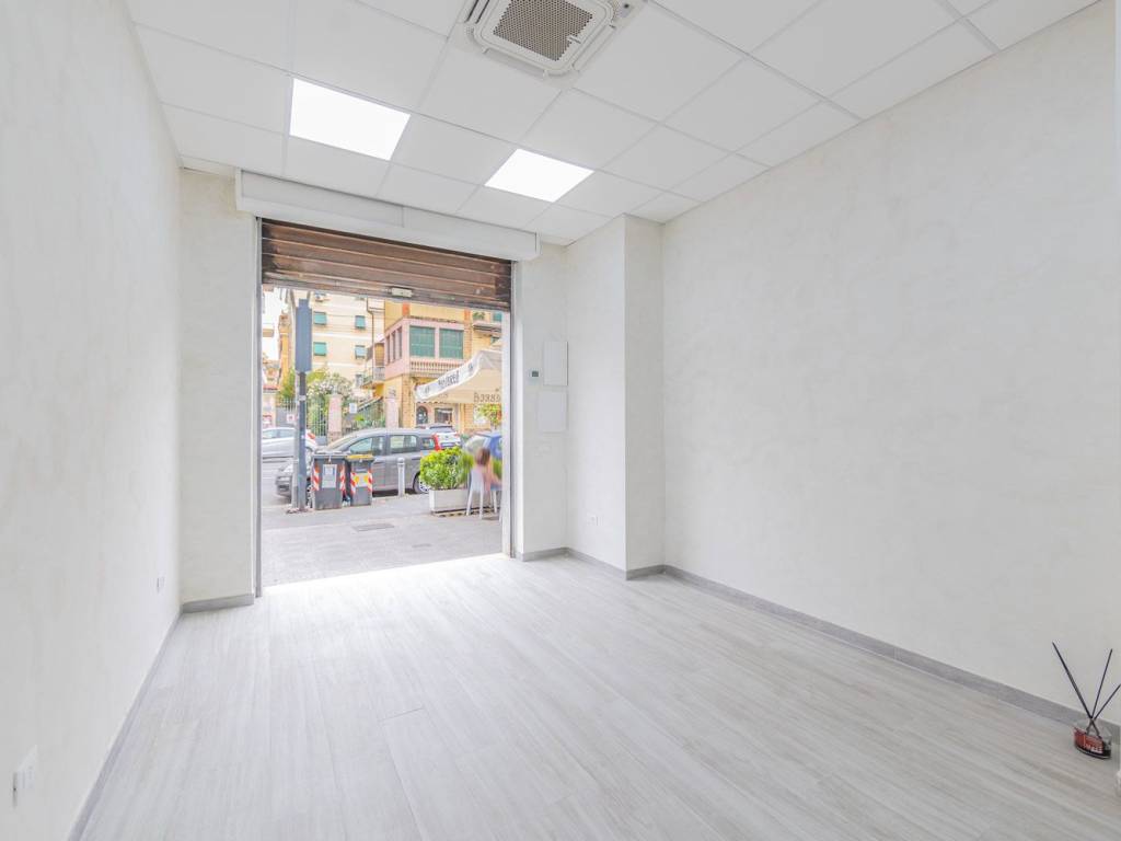 negozio in affitto a Roma in zona Prenestino-Centocelle