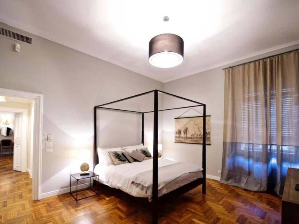 appartamento in affitto a Roma in zona Trevi-Colonna