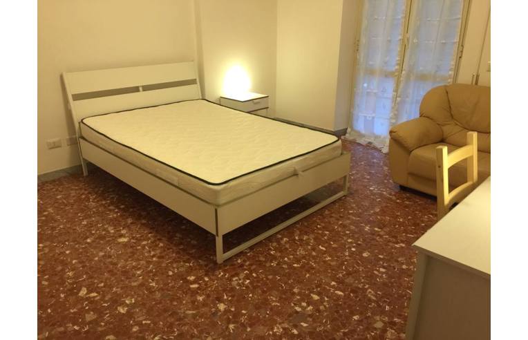 camera singola in affitto a Roma in zona Collatino
