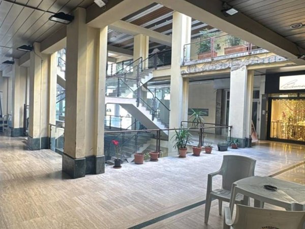 negozio in affitto a Roma
