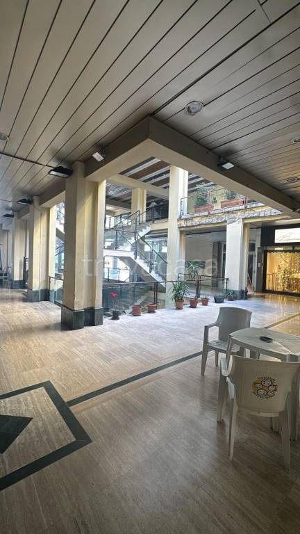 negozio in affitto a Roma