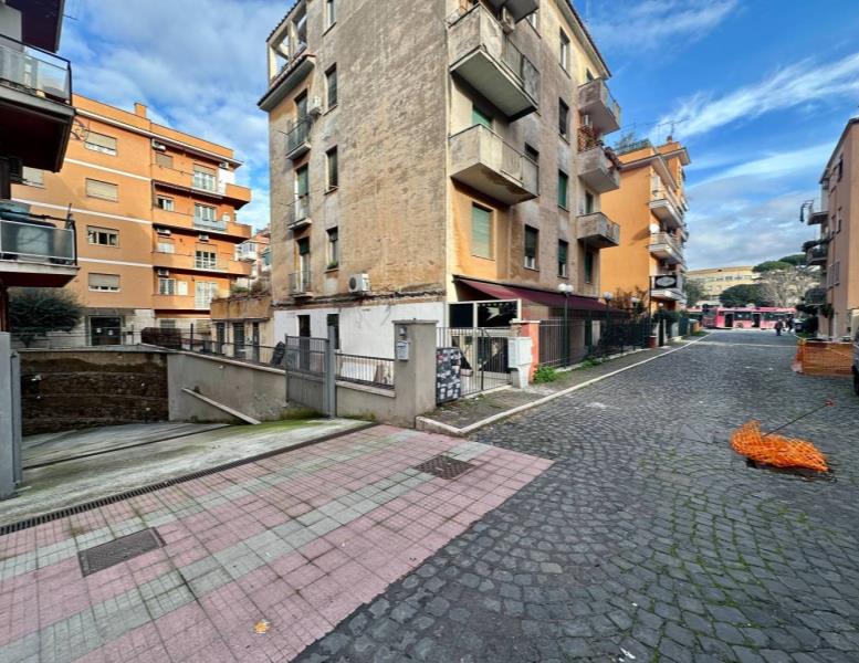 ufficio in affitto a Roma in zona Appio Claudio