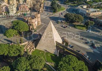 negozio in affitto a Roma in zona San Saba - Ripa