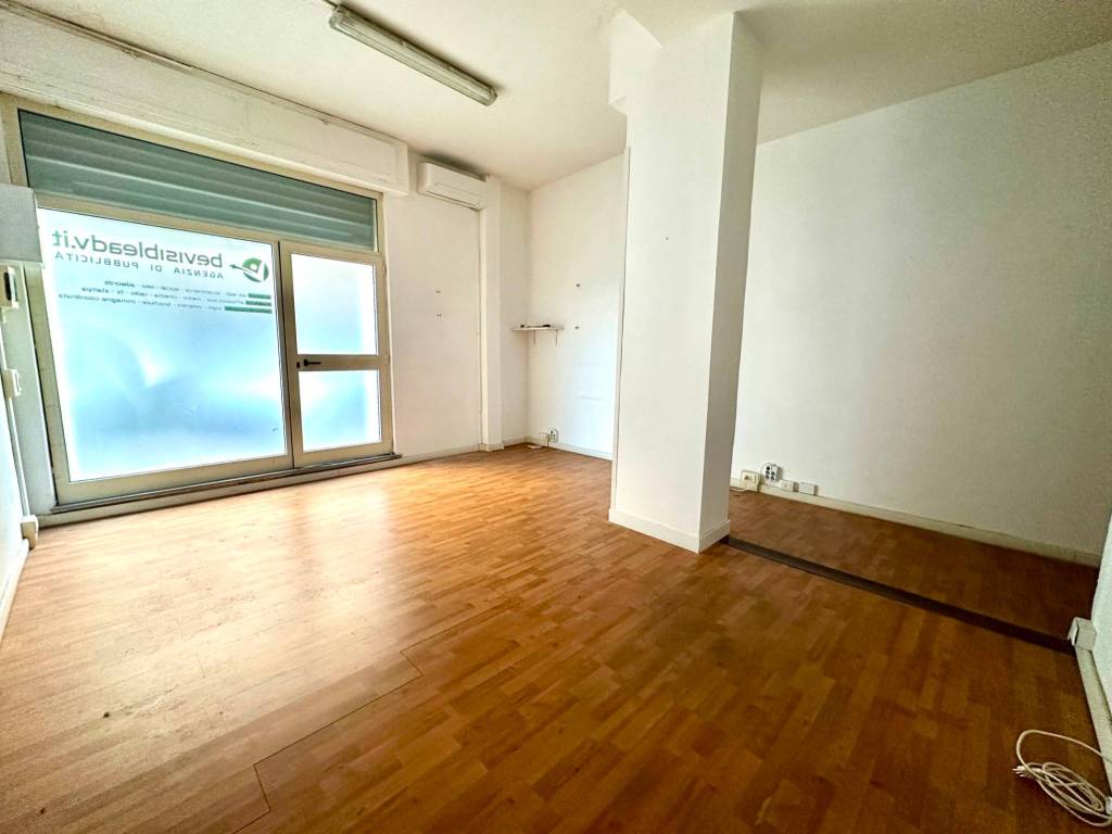 negozio in affitto a Roma in zona Monte Sacro/Talenti