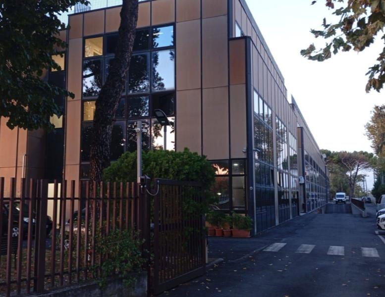 ufficio in affitto a Roma in zona Torre Maura