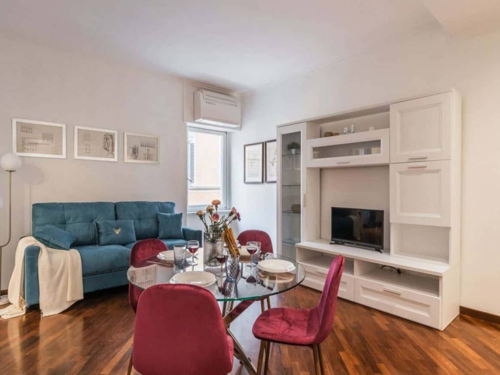 appartamento in affitto a Roma in zona Trevi-Colonna