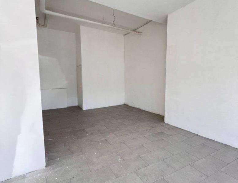 locale commerciale in affitto a Roma in zona Rione Borgo