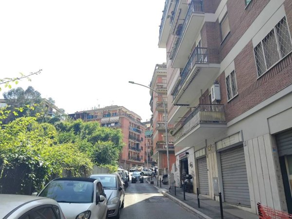 negozio in affitto a Roma in zona Gianicolense