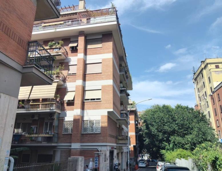 locale commerciale in affitto a Roma in zona Gianicolense