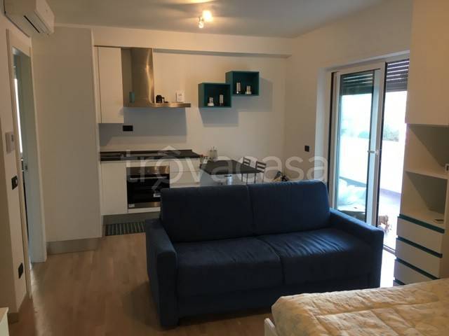 appartamento in affitto a Roma in zona Appio Latino