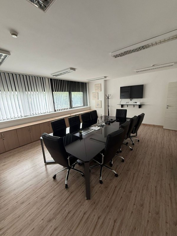 ufficio in affitto a Roma in zona Torre Maura