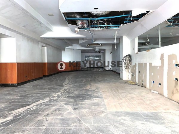 locale commerciale in affitto a Roma in zona Campo Marzio