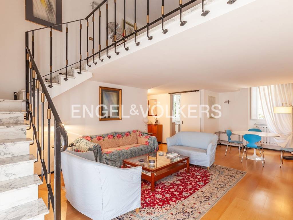 appartamento in affitto a Roma in zona Trevi-Colonna