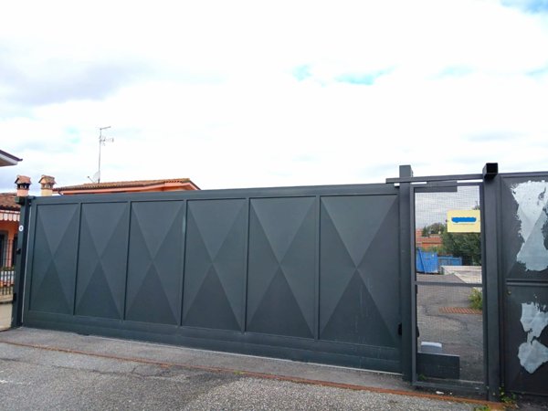 capannone in affitto a Roma