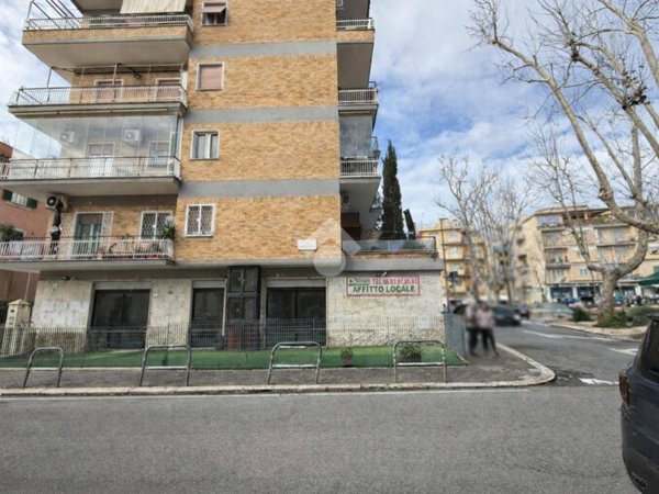 negozio in affitto a Roma in zona Trionfale