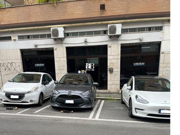 locale commerciale in affitto a Roma in zona Aurelio