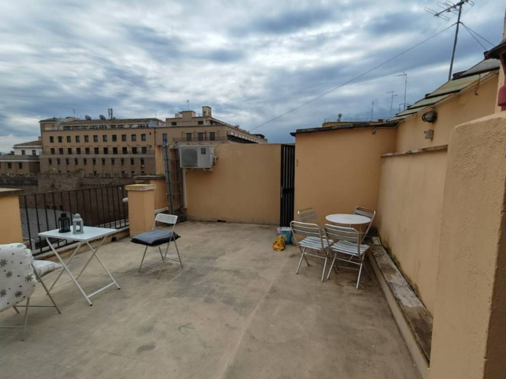 appartamento in affitto a Roma in zona Rione Borgo