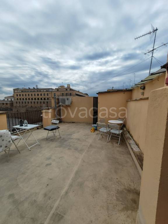 appartamento in affitto a Roma in zona Rione Borgo