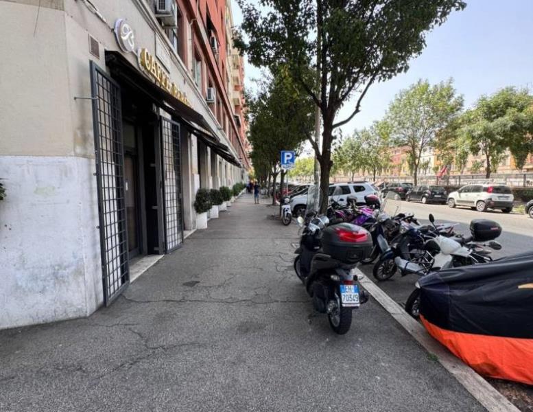 locale commerciale in affitto a Roma in zona Prenestino-Labicano